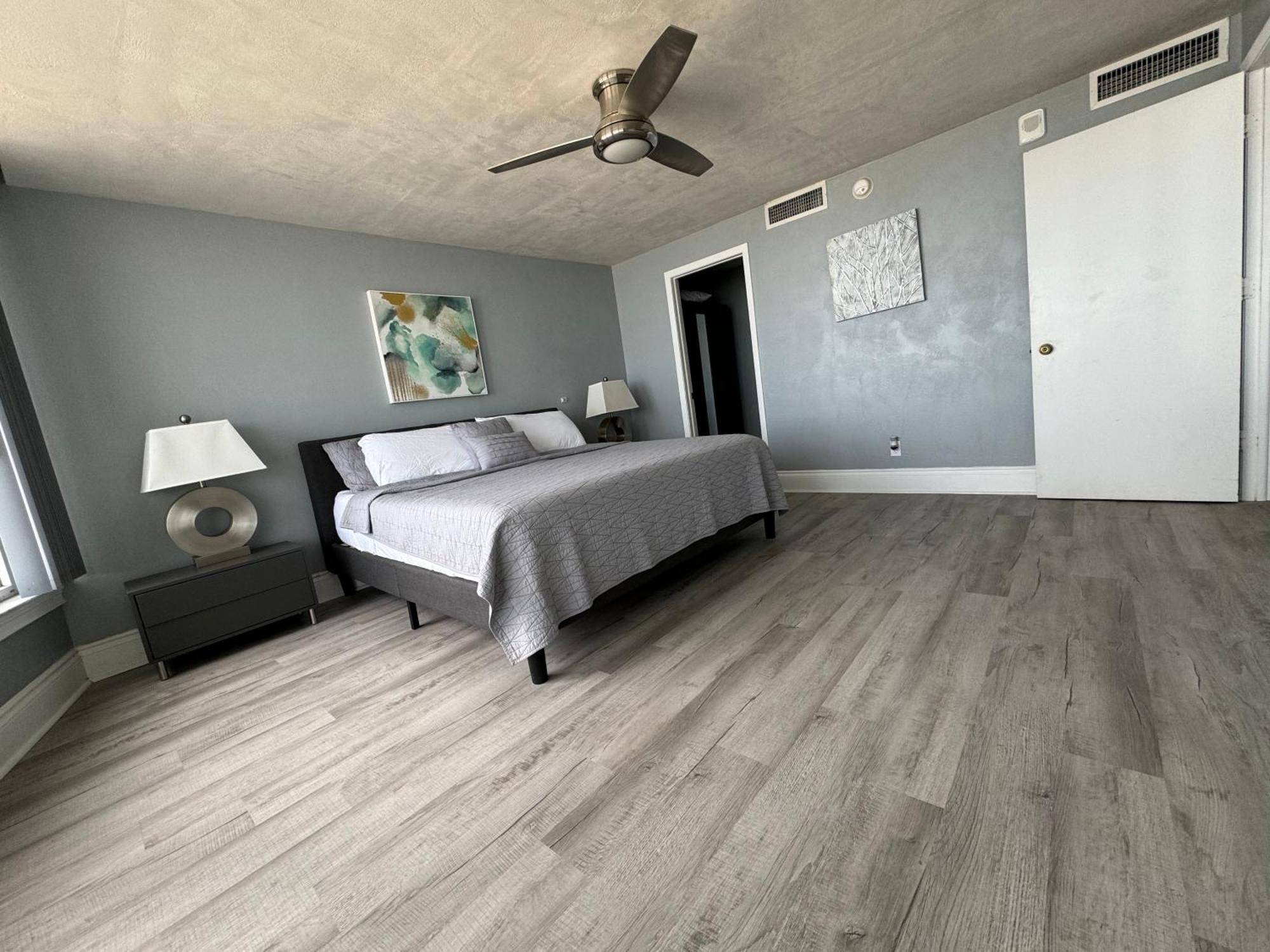 Direct Oceanfront No-Drive Beach Condo 데이토나 비치 외부 사진